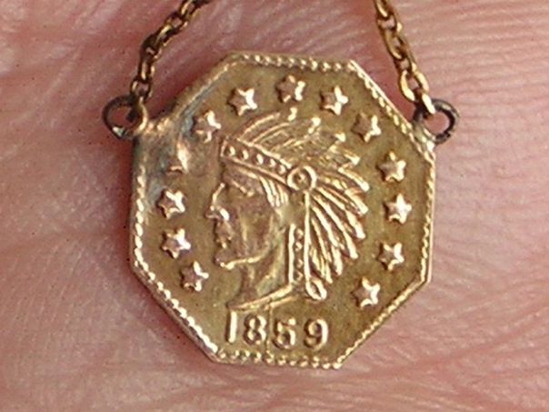 Gold tie pin with American Indian chief coin – (1848)